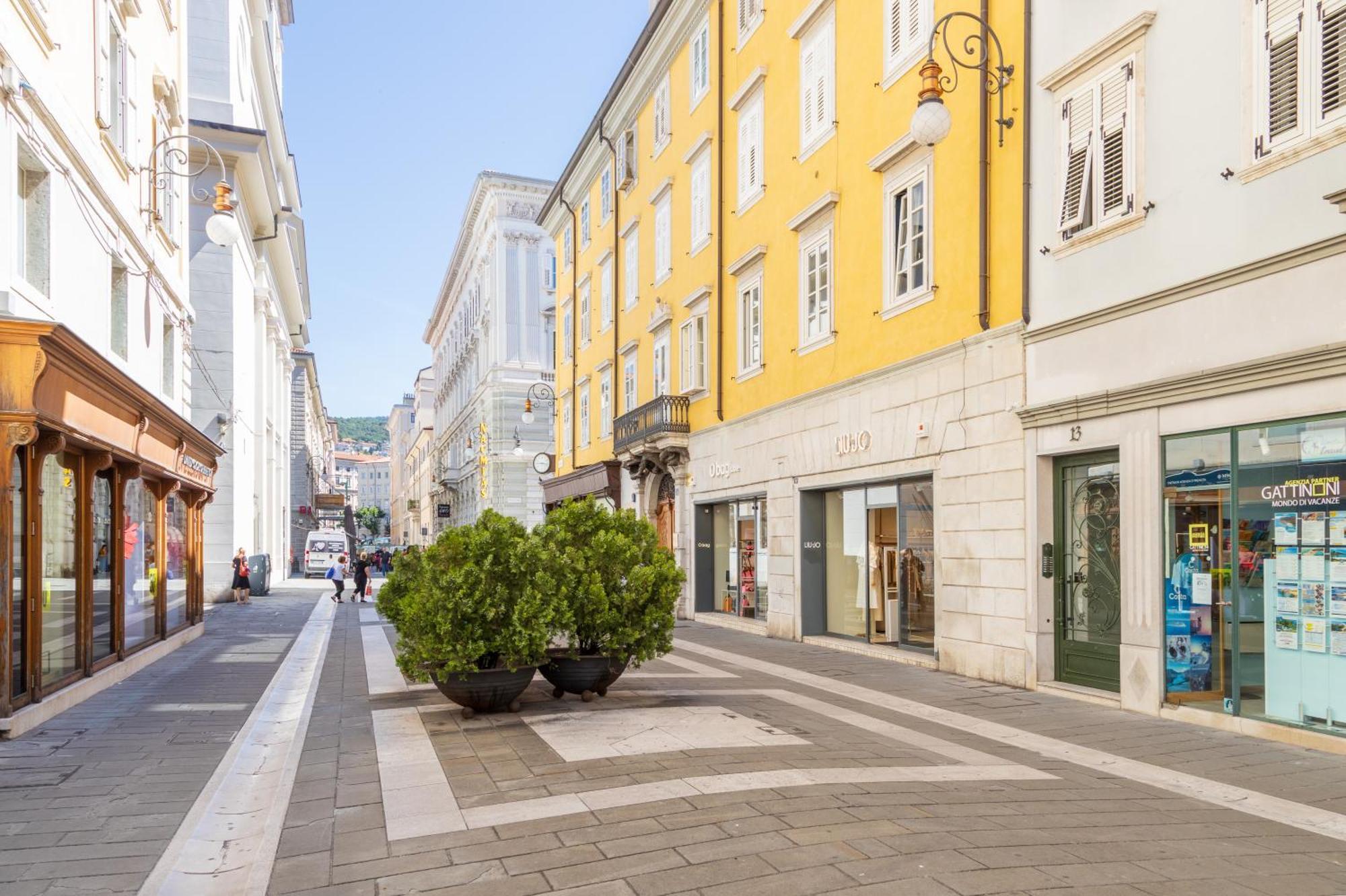 Rifugio Wilde, A Trieste Centro Con Parcheggio Экстерьер фото