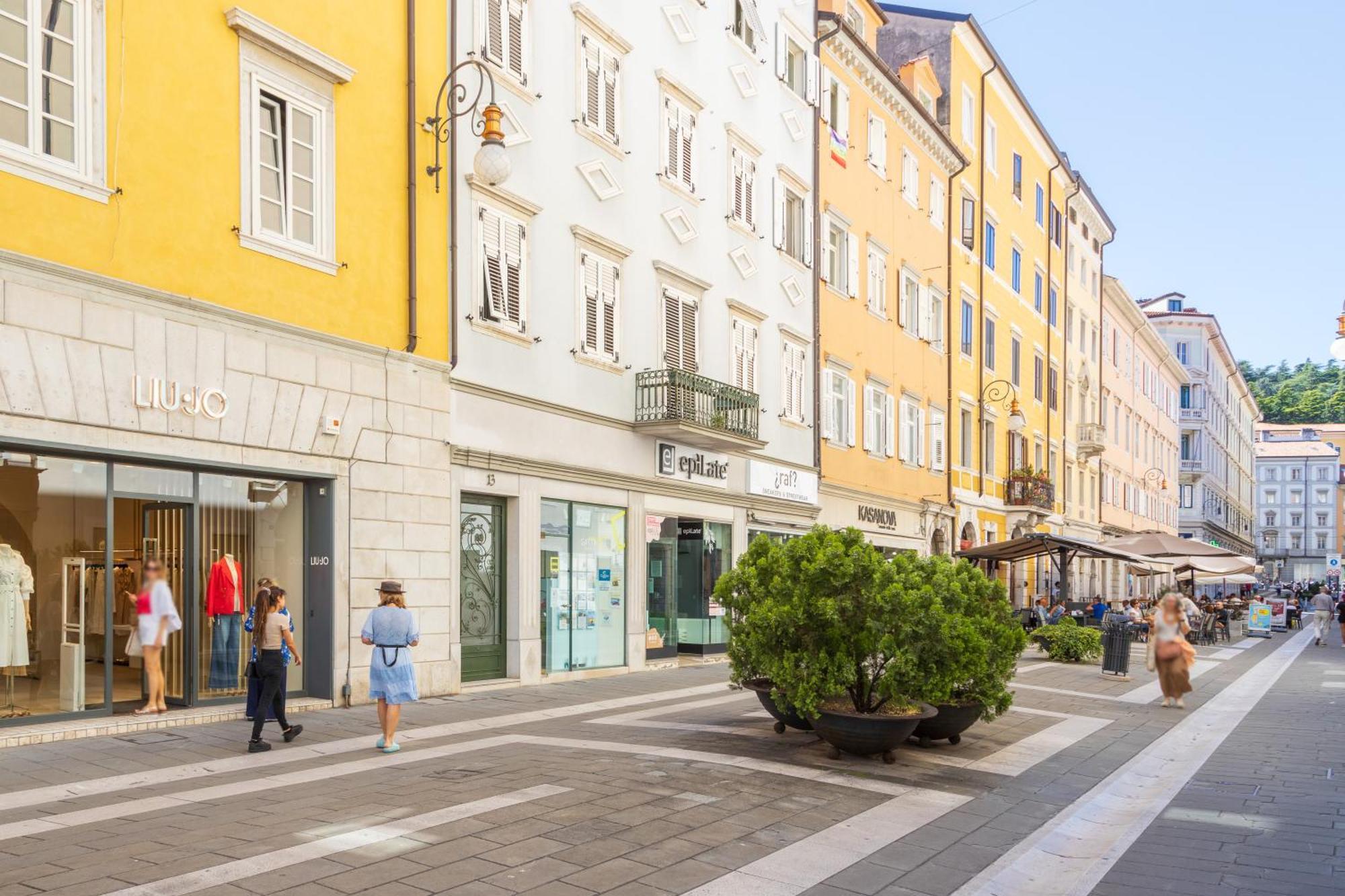 Rifugio Wilde, A Trieste Centro Con Parcheggio Экстерьер фото